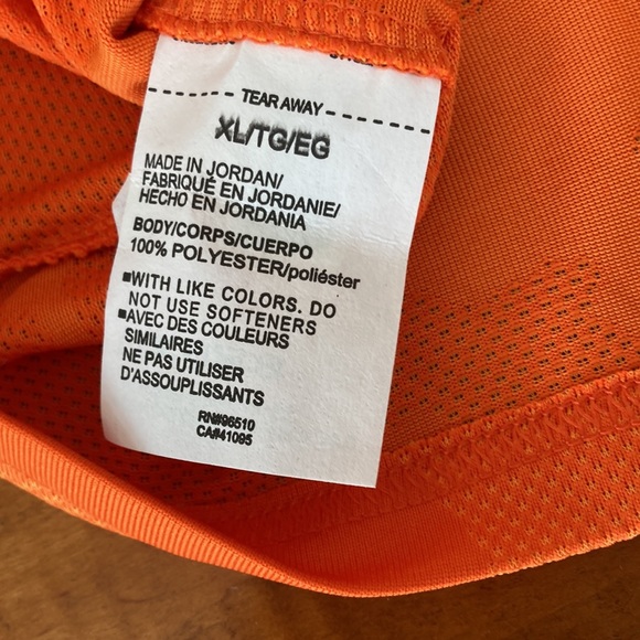 Under Armour V neck t-shirt - Picture 4 of 5